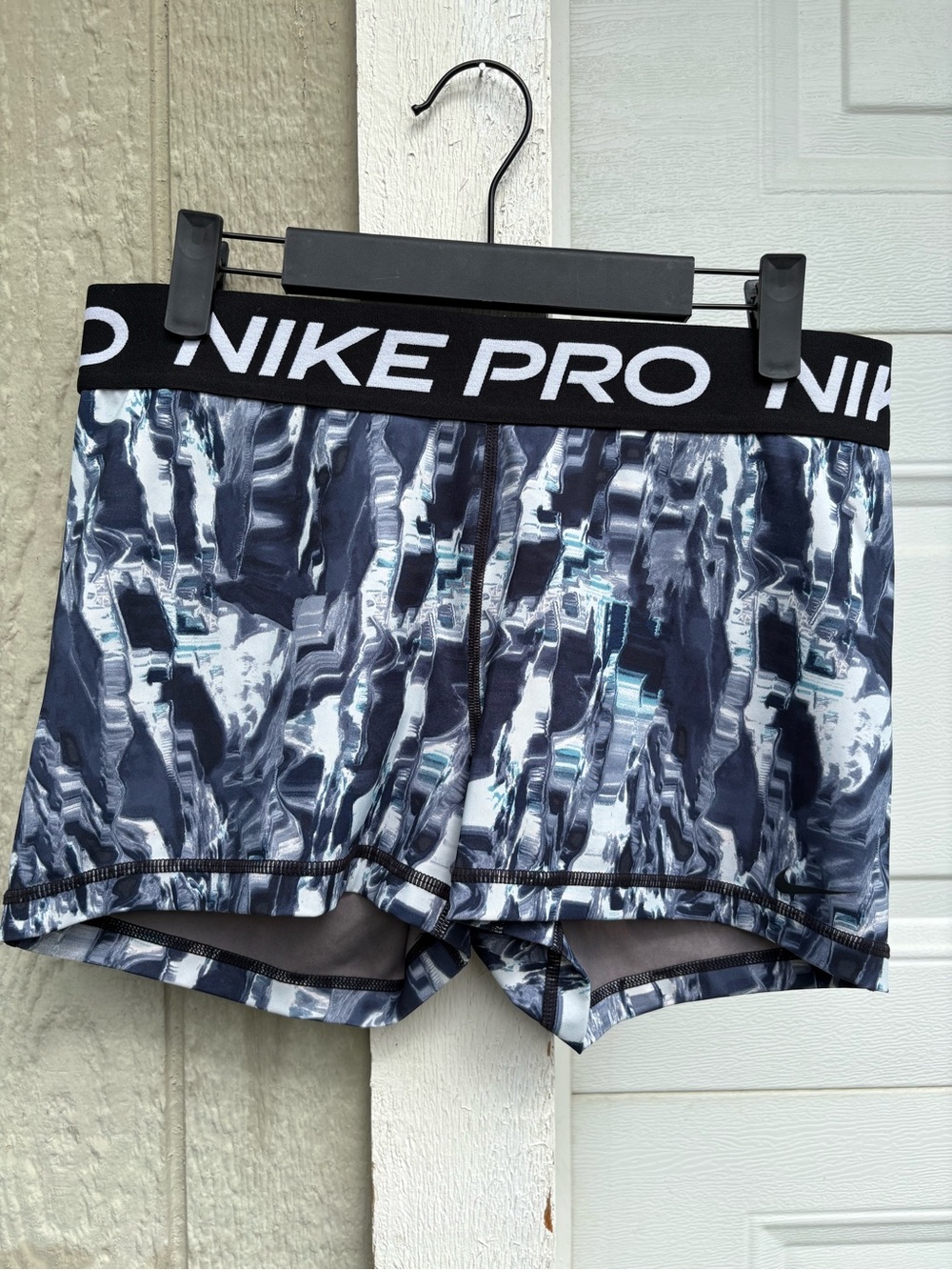 3” Nike Pro